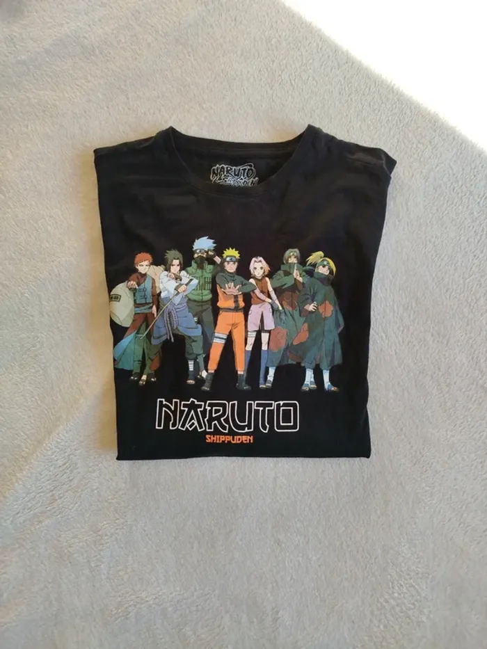 T-shirt manches longues Naruto Shippuden Kiabi taille M