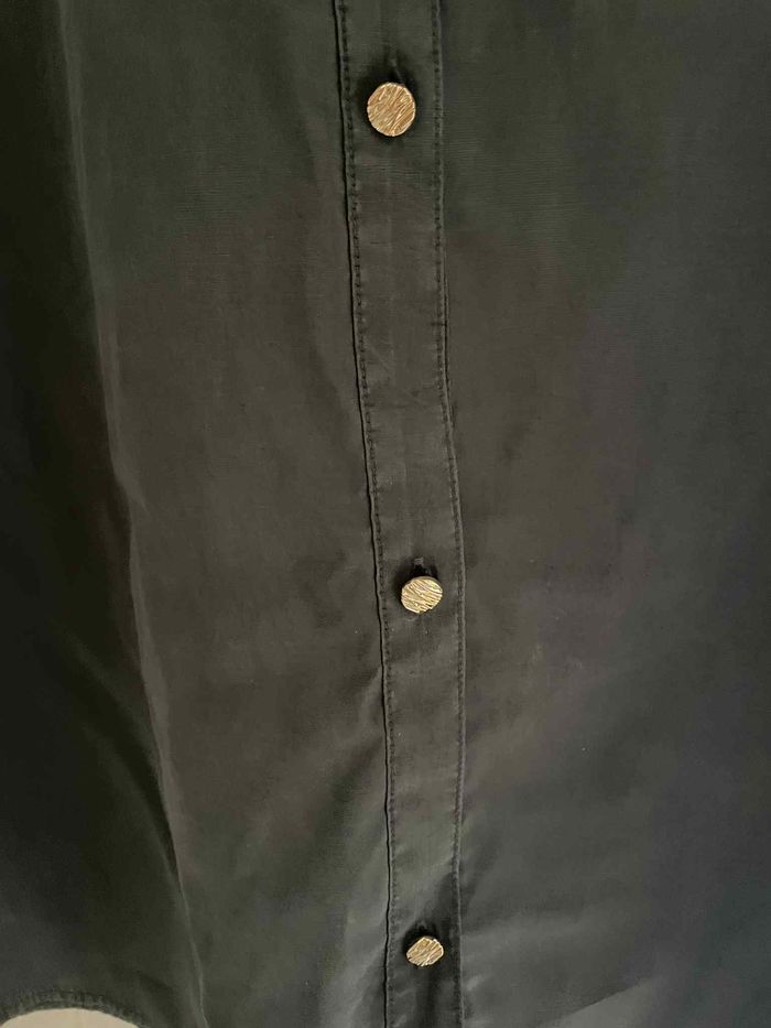 chemise noire - photo numéro 10