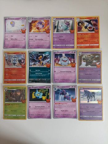 Lot 12 cartes Pokémon trick or trade