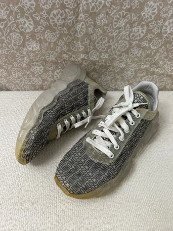 Baskets Moschino pointure 41