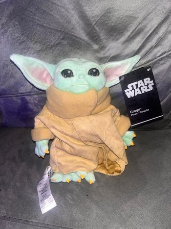 peluche star wars grogu maître yoda