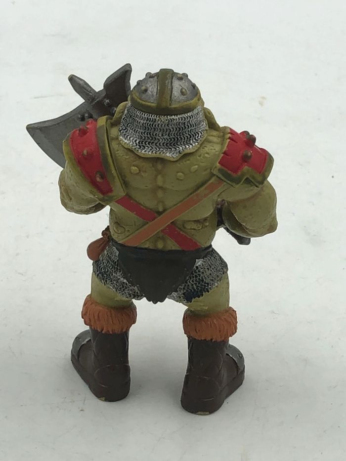 Figurine d'action fantastique guerrier oger ork avec hache - Tower of Doom - ELC - photo numéro 3