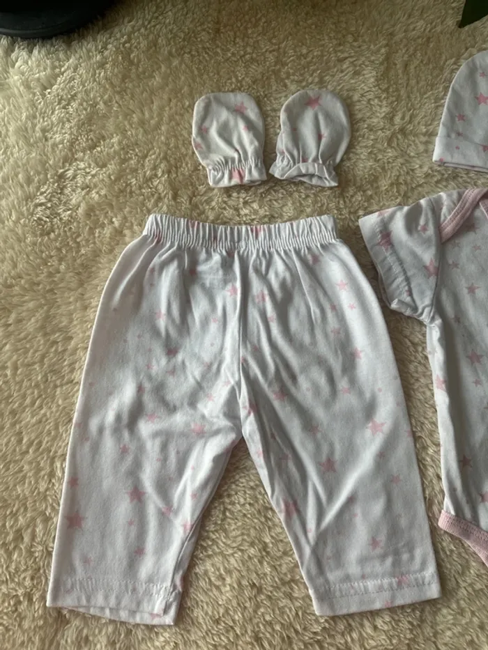 Ensemble étoiles body legging bonnet et moufles - photo numéro 2