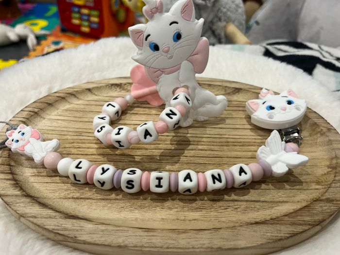 Attache tétine personnalisé aristochat