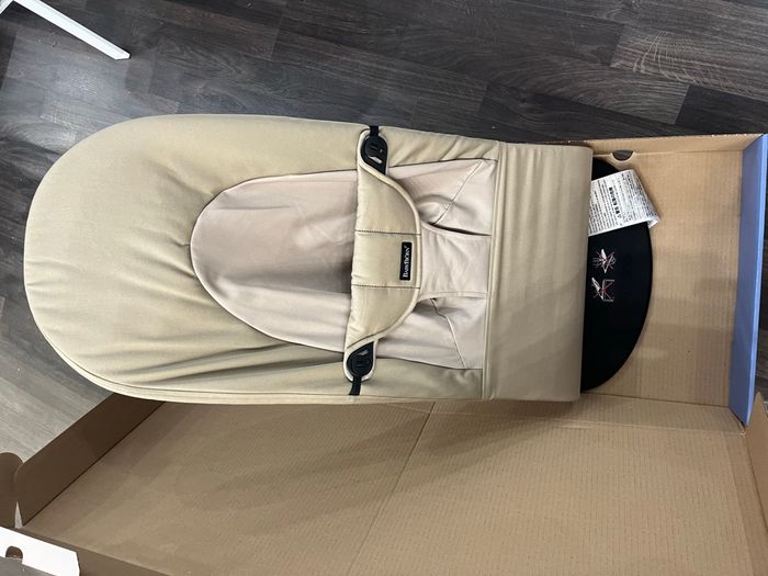 Transat bliss babybjorn khaki beige jamais utilisé - photo numéro 2
