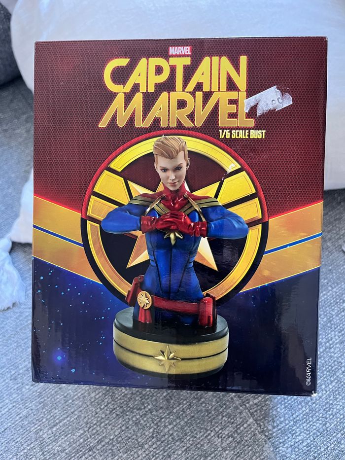 Figurine captain america Marvel