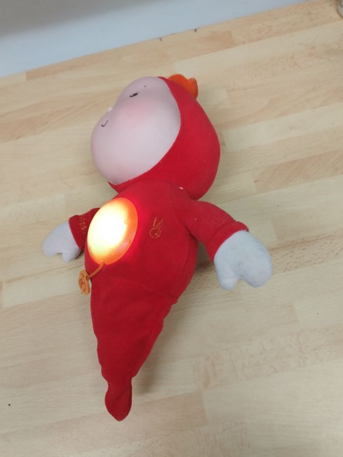 doudou luciole Colas, un adorable compagnon lumineux pour les tout-petits. - photo numéro 6