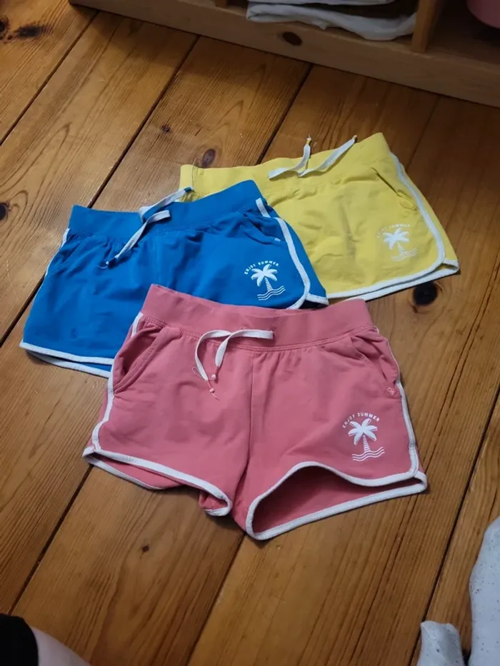 Lot de 3 short fille 9 ans ,okaidi