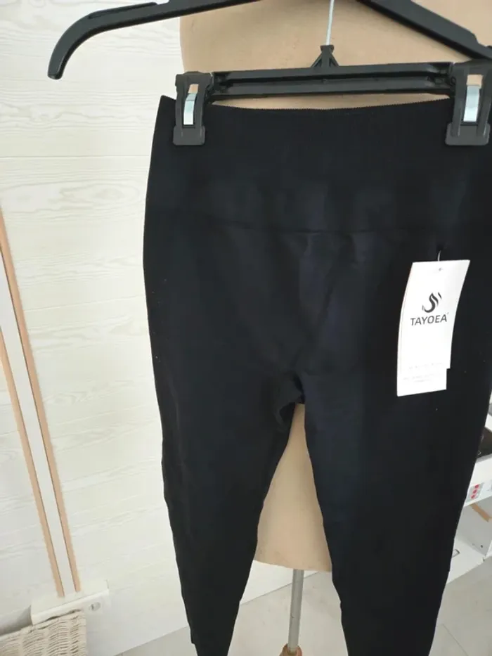 Leggings neuf epais taille s - photo numéro 4