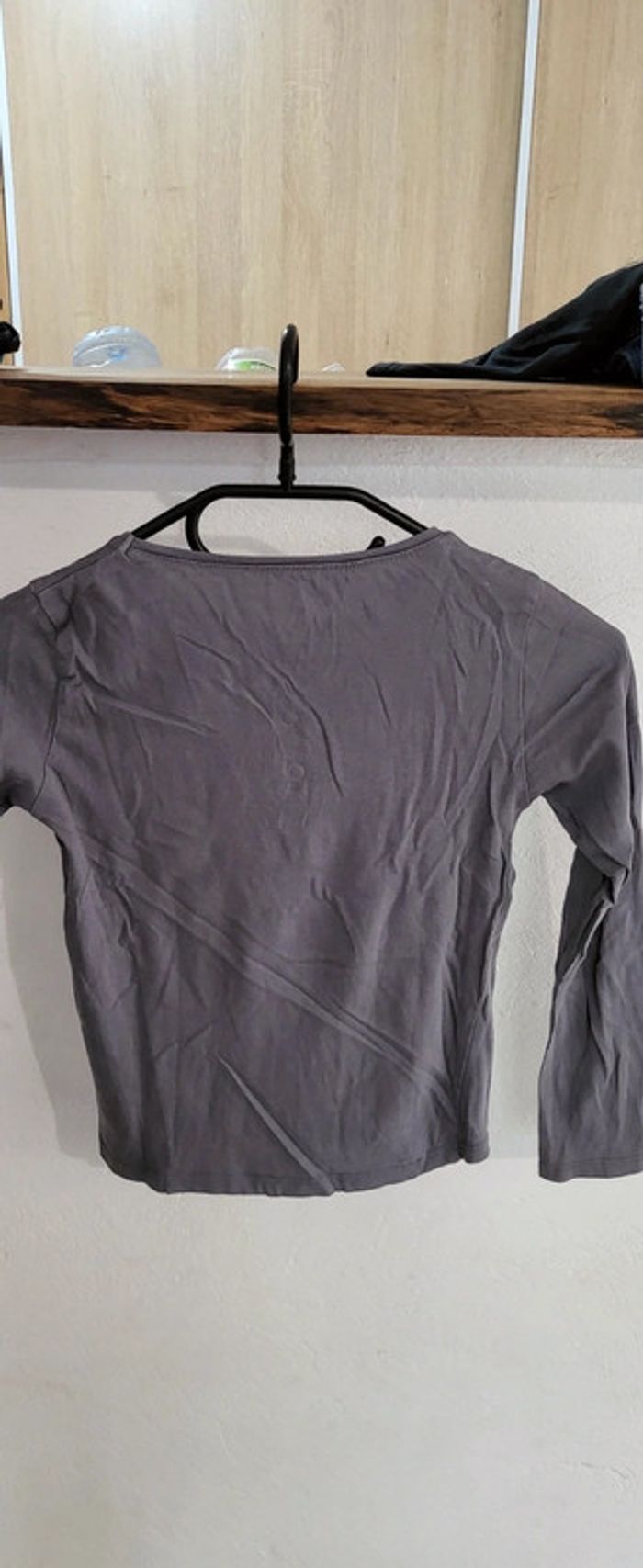 T-shirt ML Kiabi 8 ans - photo numéro 4