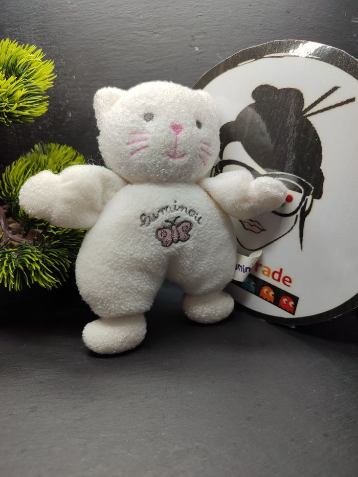 Peluche chat blanc Luminou papillon phosphorescent gris rose grelot Jemini - photo numéro 1