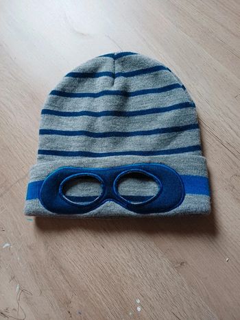 Bonnet c&a masque