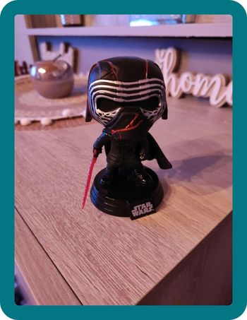Figurine Pop Star Wars Kylo Ren