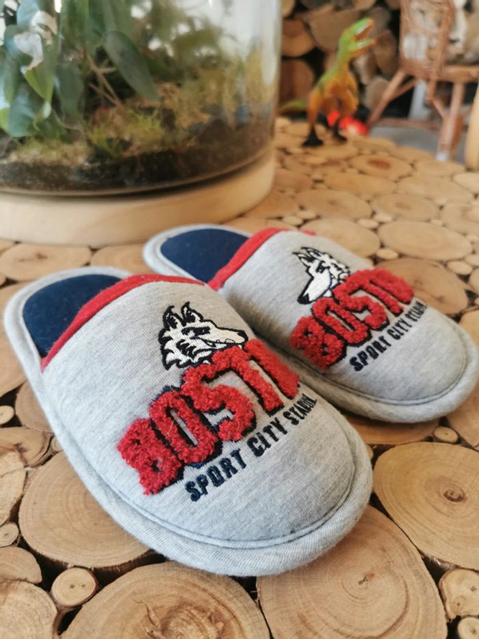 🌺Chaussons Neuf Boston garçon pointure 28/29 - photo numéro 2