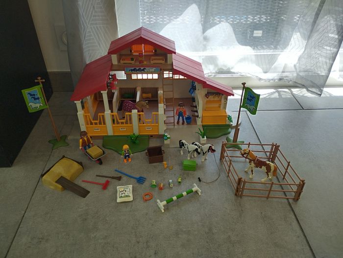 Centre équestre ou écurie playmobil - photo numéro 2