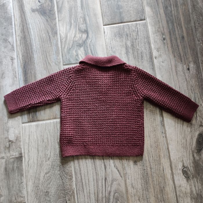 Pull bordeaux Kiabi 6 mois neuf - photo numéro 3