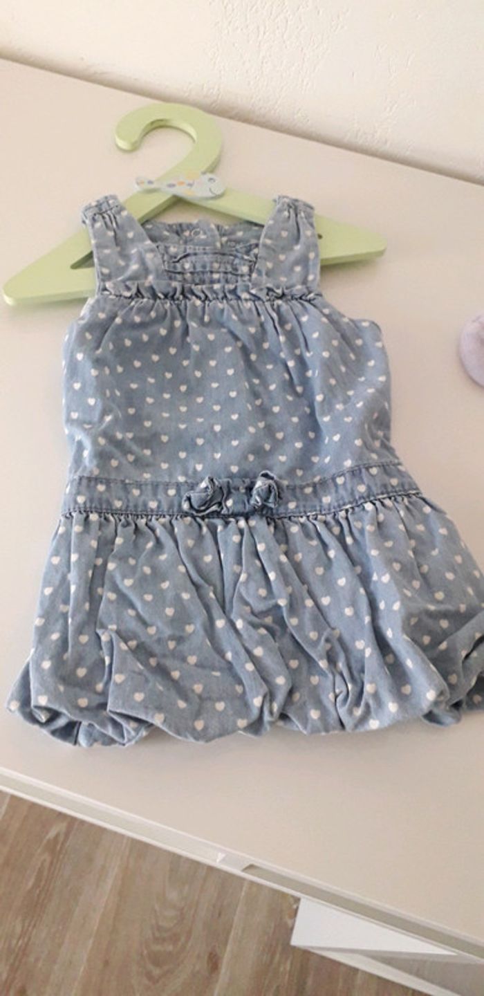 Robe 1 mois TBE - photo numéro 8