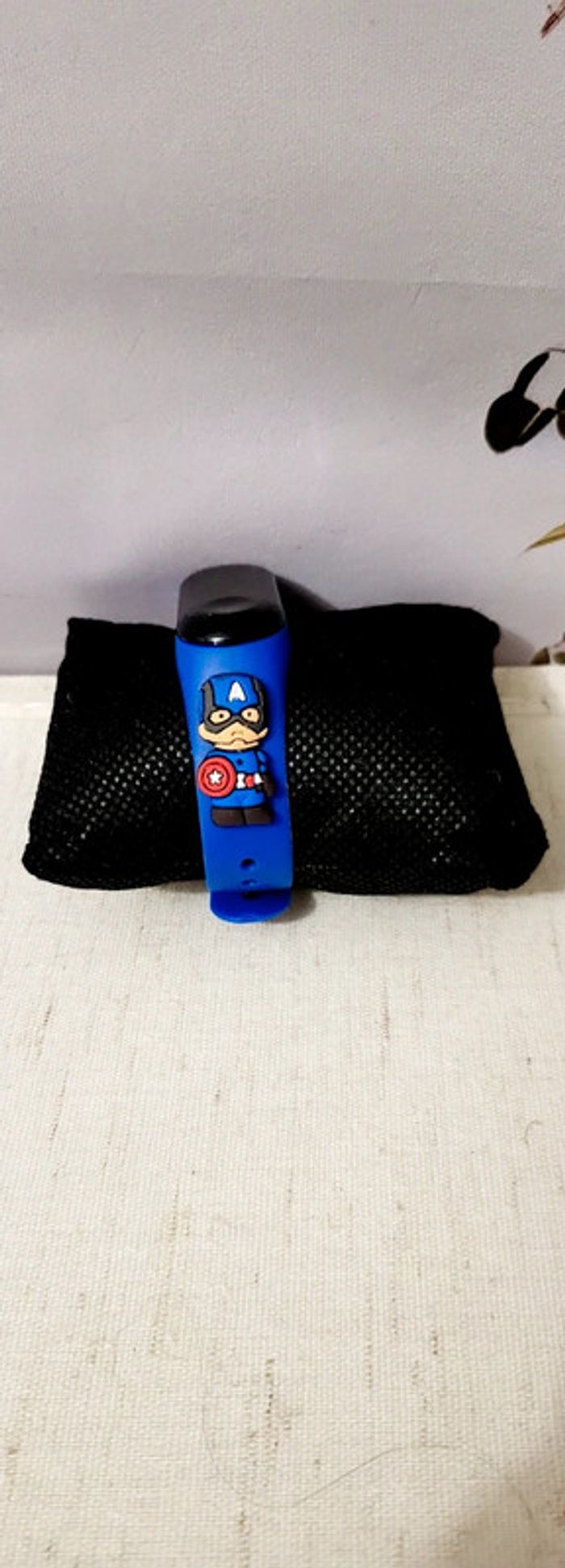 Montre digitale enfant LED - Style Captain America - photo numéro 3