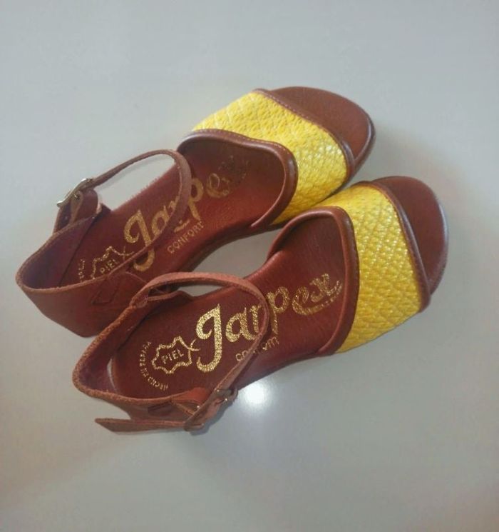 Sandales jarpex 36 neuve