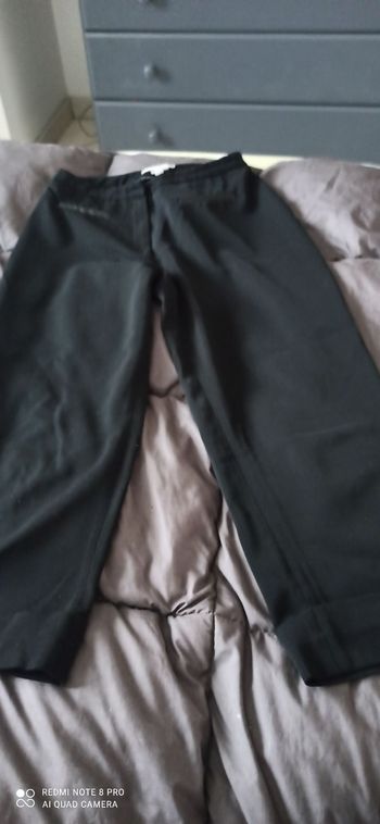 Pantacourt noir t. 38