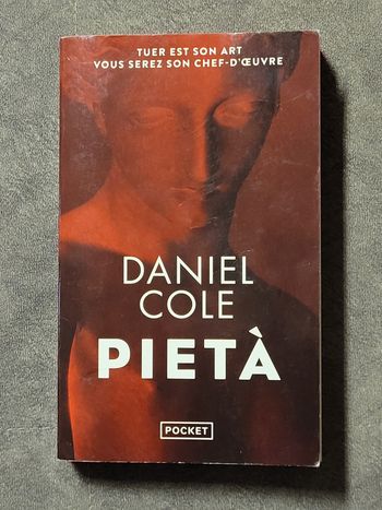 Pietà Daniel Cole, Magali Duez (Traduction)