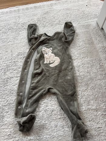 Pyjama C&A 6-9 mois