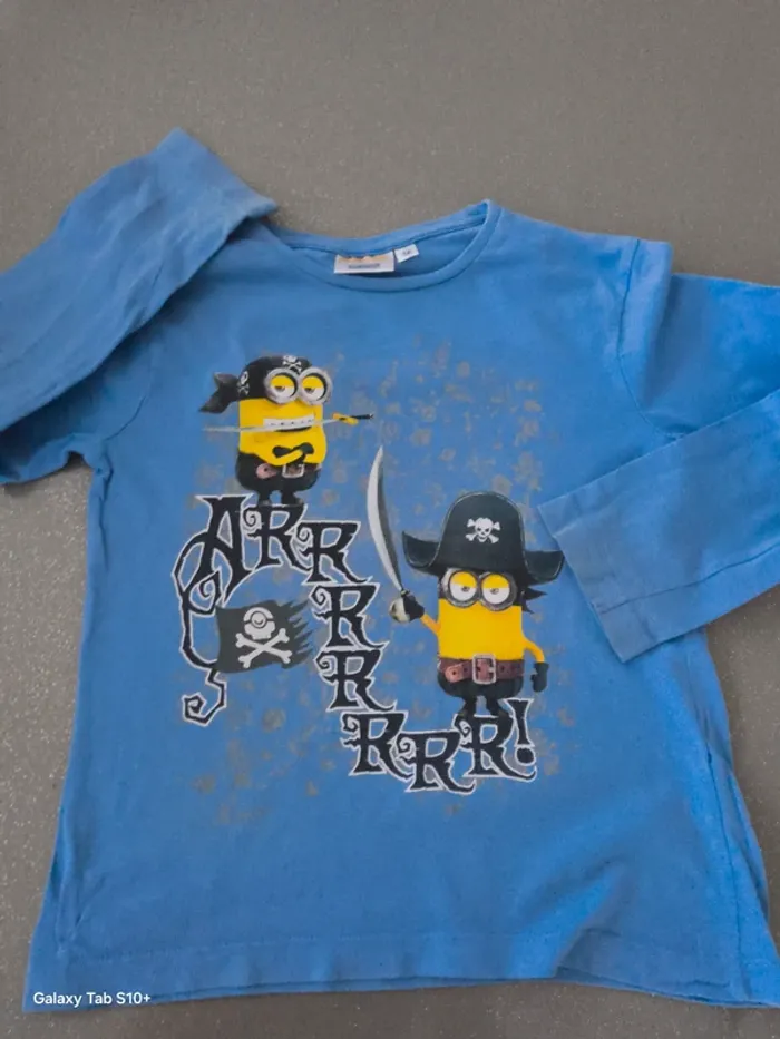 2 t shirt Minions - photo numéro 3