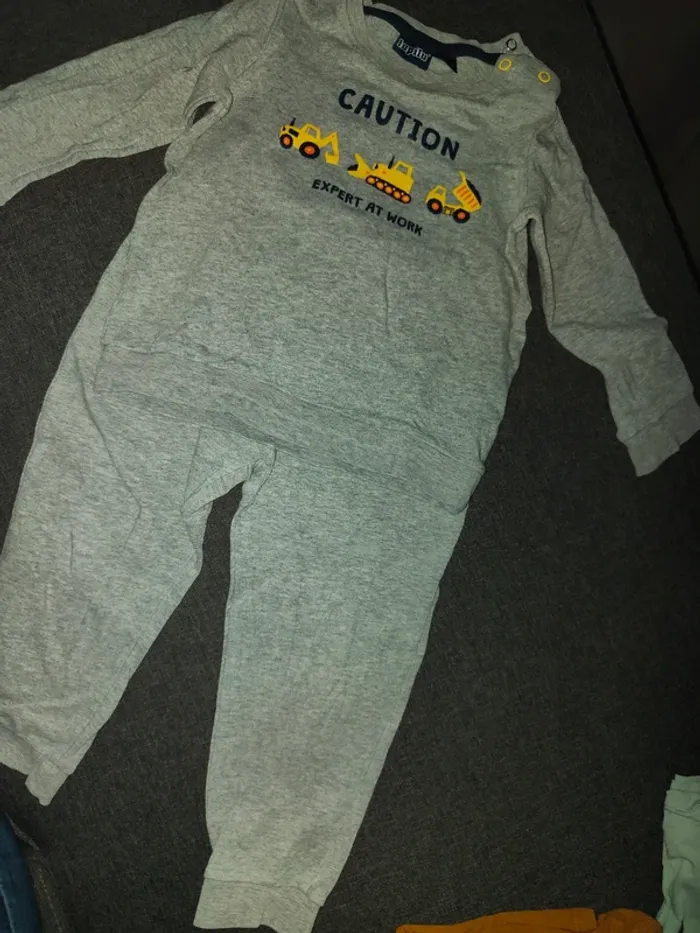 Ensemble pull et pantalon