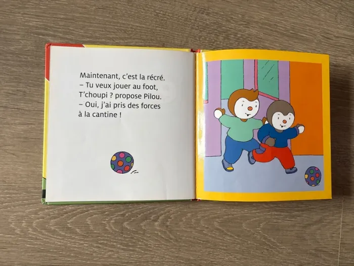 T'choupi mange à la cantine - photo numéro 5