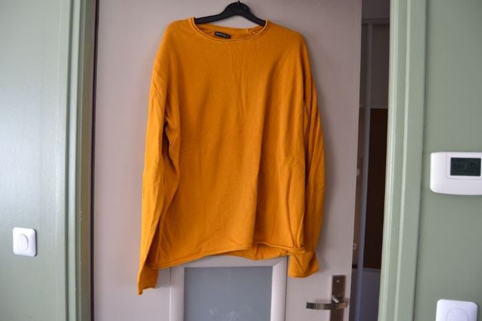 pull moutarde L