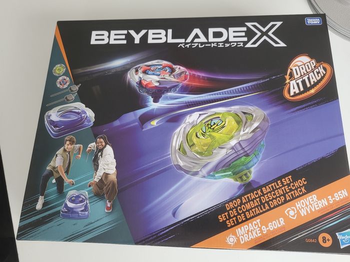 Arene Beyblade X Drop Attack Battle Set
