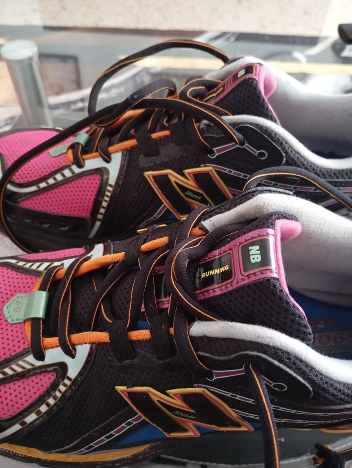 Baskets New Balance néon light en très bon état - photo numéro 4