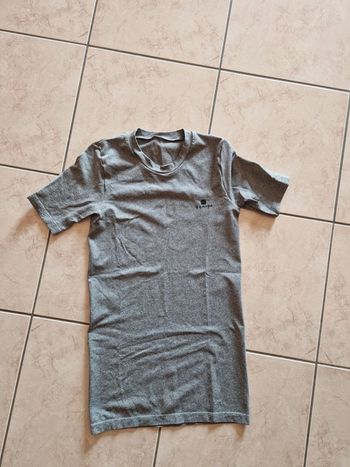 Tee shirt domyos neuf