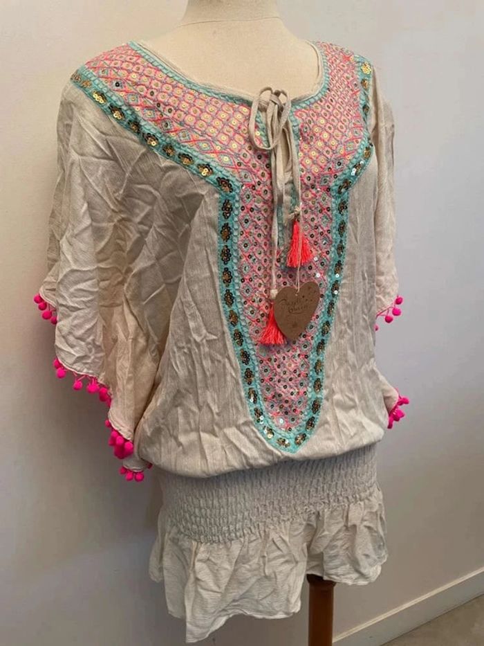 Robe sublime et colorée