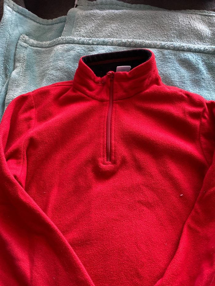Pull rouge - photo numéro 2