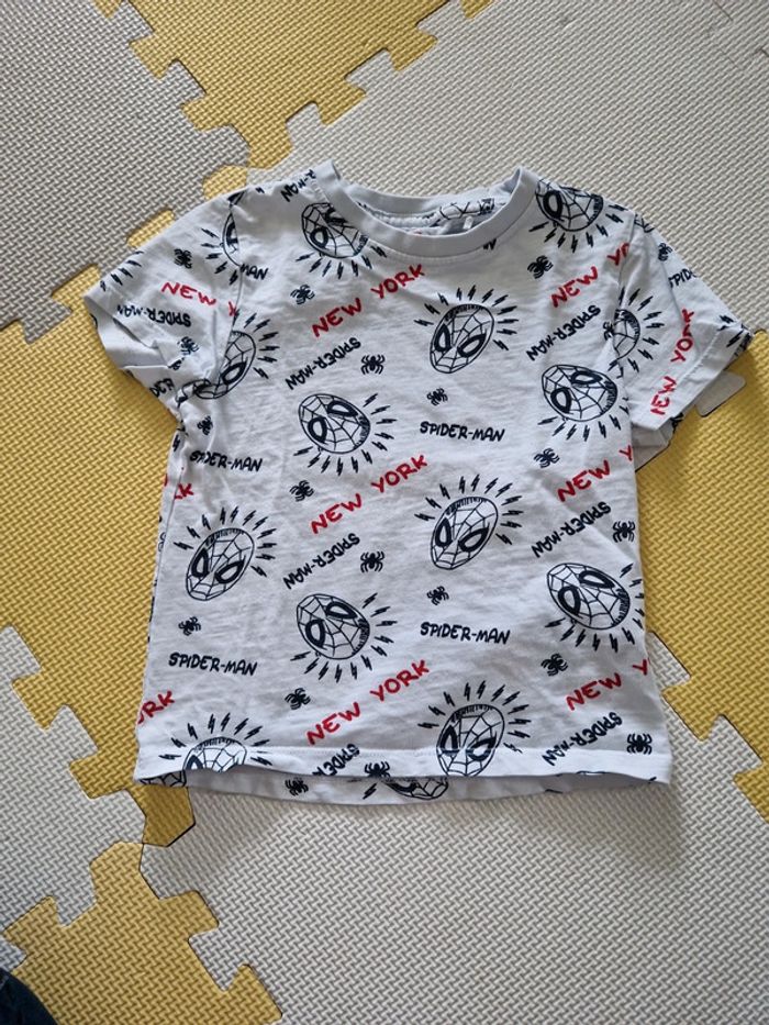 T shirt spiderman