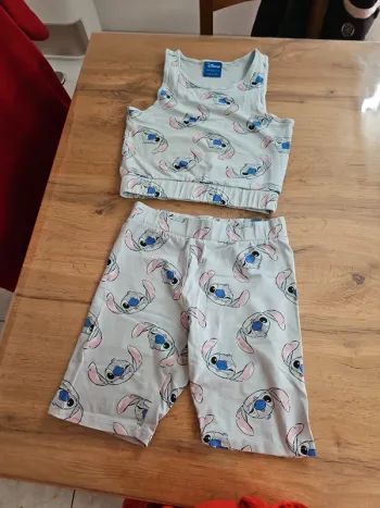 Ensemble stitch 10/11 ans fille