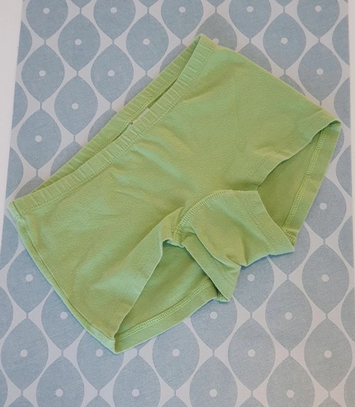 Shorty vert H&M - 5/6A