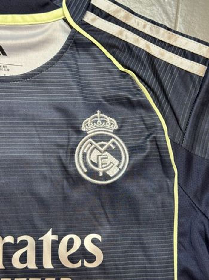 Ensemble Real Madrid Vinícius - photo numéro 5