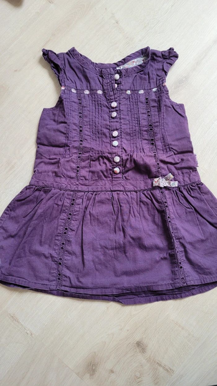 Robe violette