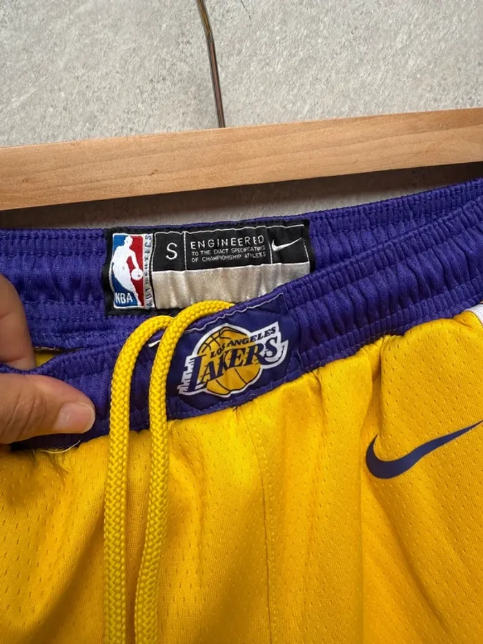 Ensemble enfant maillot de basket Lakers NBA taille S - photo numéro 13