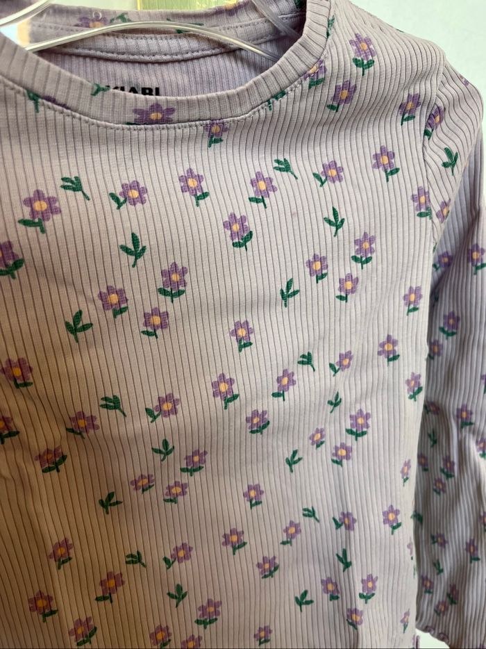 T-shirt Kiabi violet fleurs - photo numéro 2