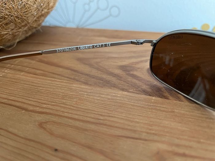 Lunettes de soleil Liberto - photo numéro 4