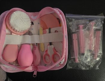 Trousse de soins toilette bébé neuf