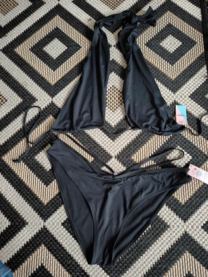 Maíllot de bain taille xl ardene neuf