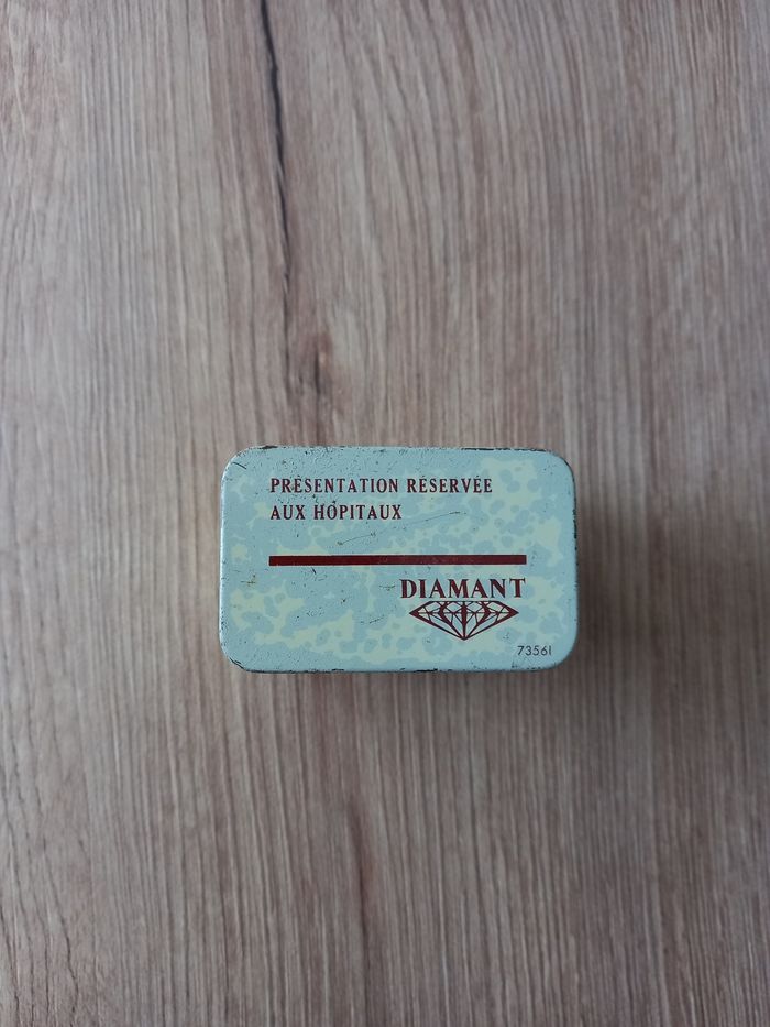 Boite ancienne en métal. - photo numéro 6