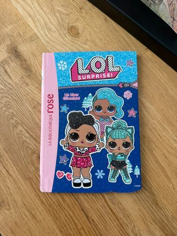 Livre LOL surprise Un hiver étincelant numéro 2