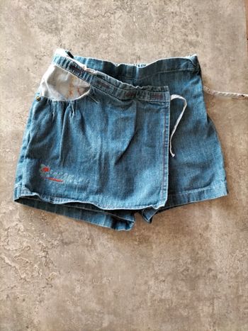 Jupe short taille 4 ans