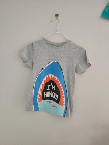 T-shirt 7-8 ans