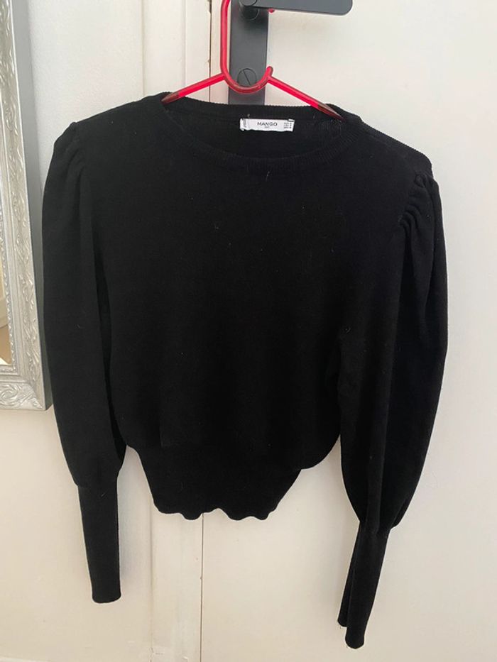 Pull court noir Mango